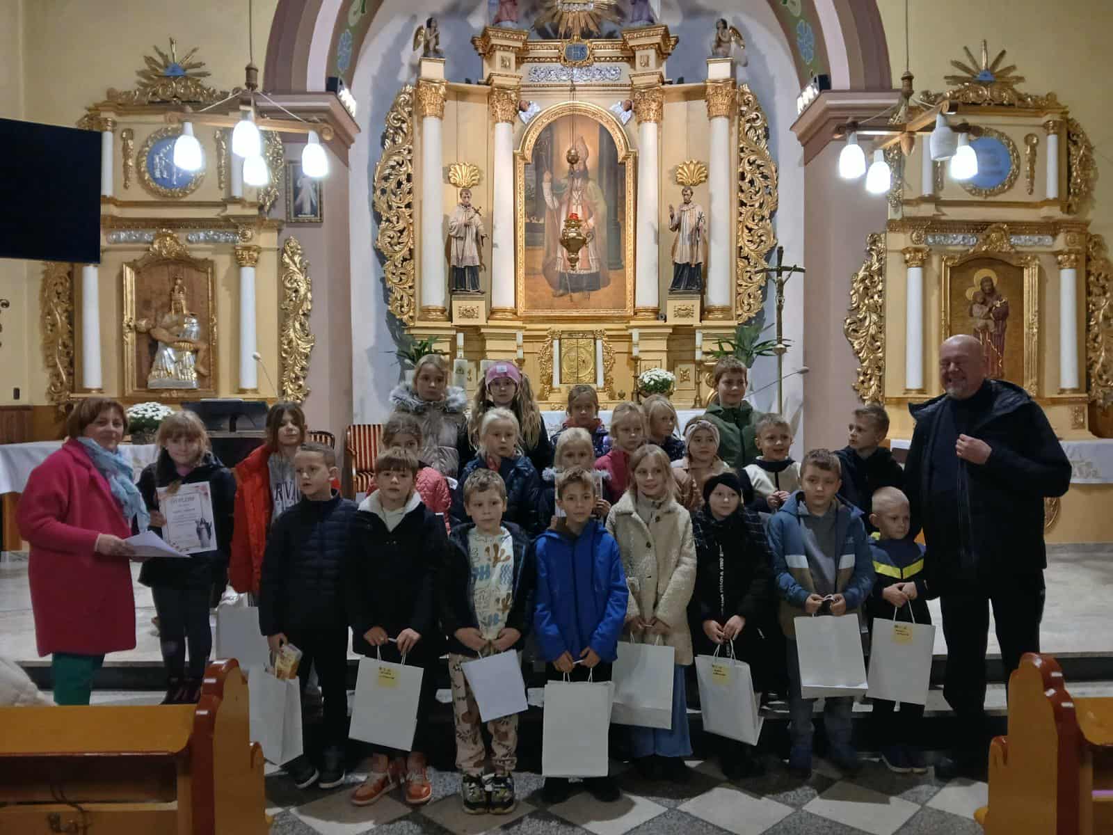 Szkolny konkurs różańcowy w Niezabyszewie