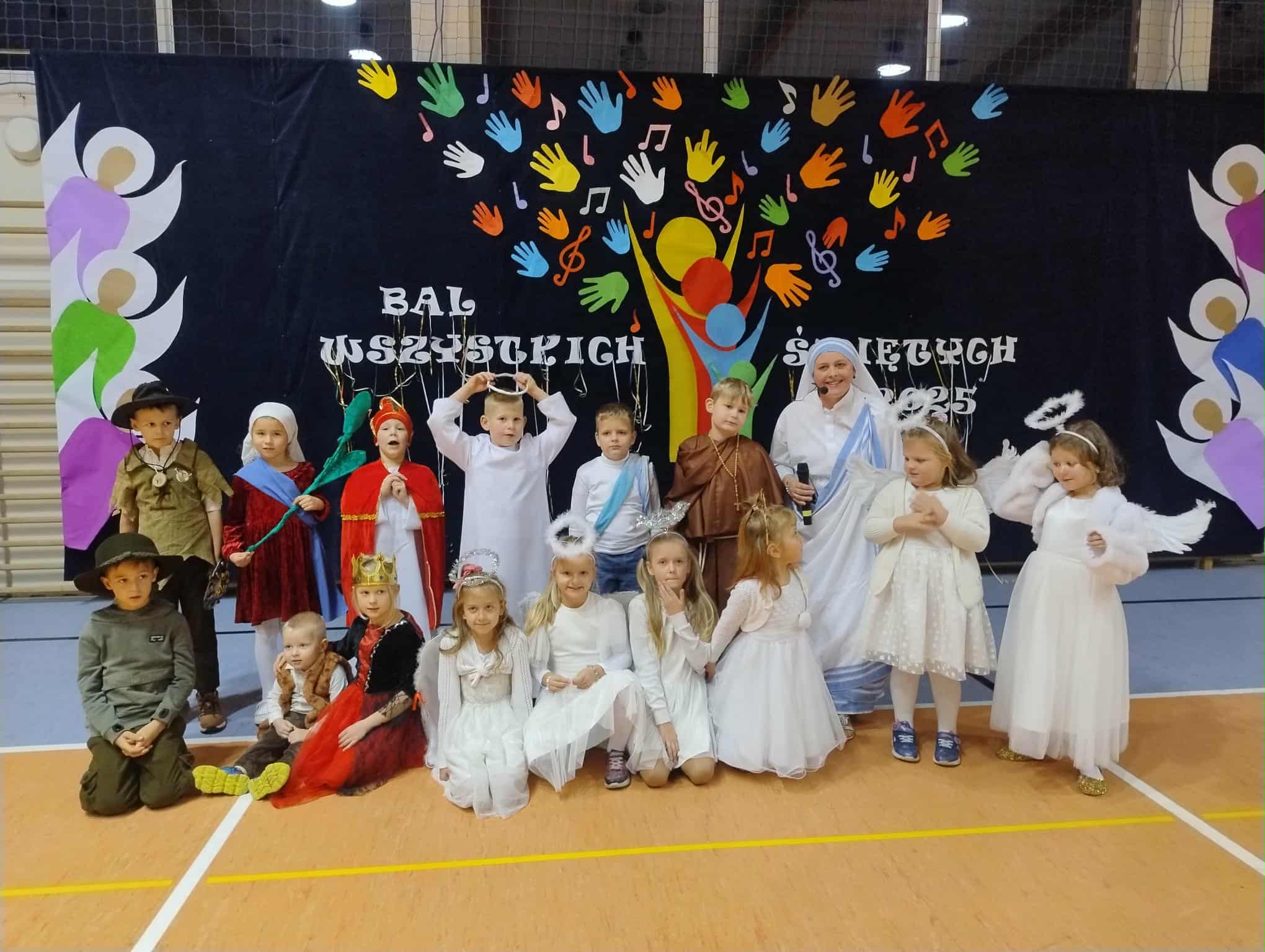 III Bal Wszystkich Świętych w Niezabyszewie