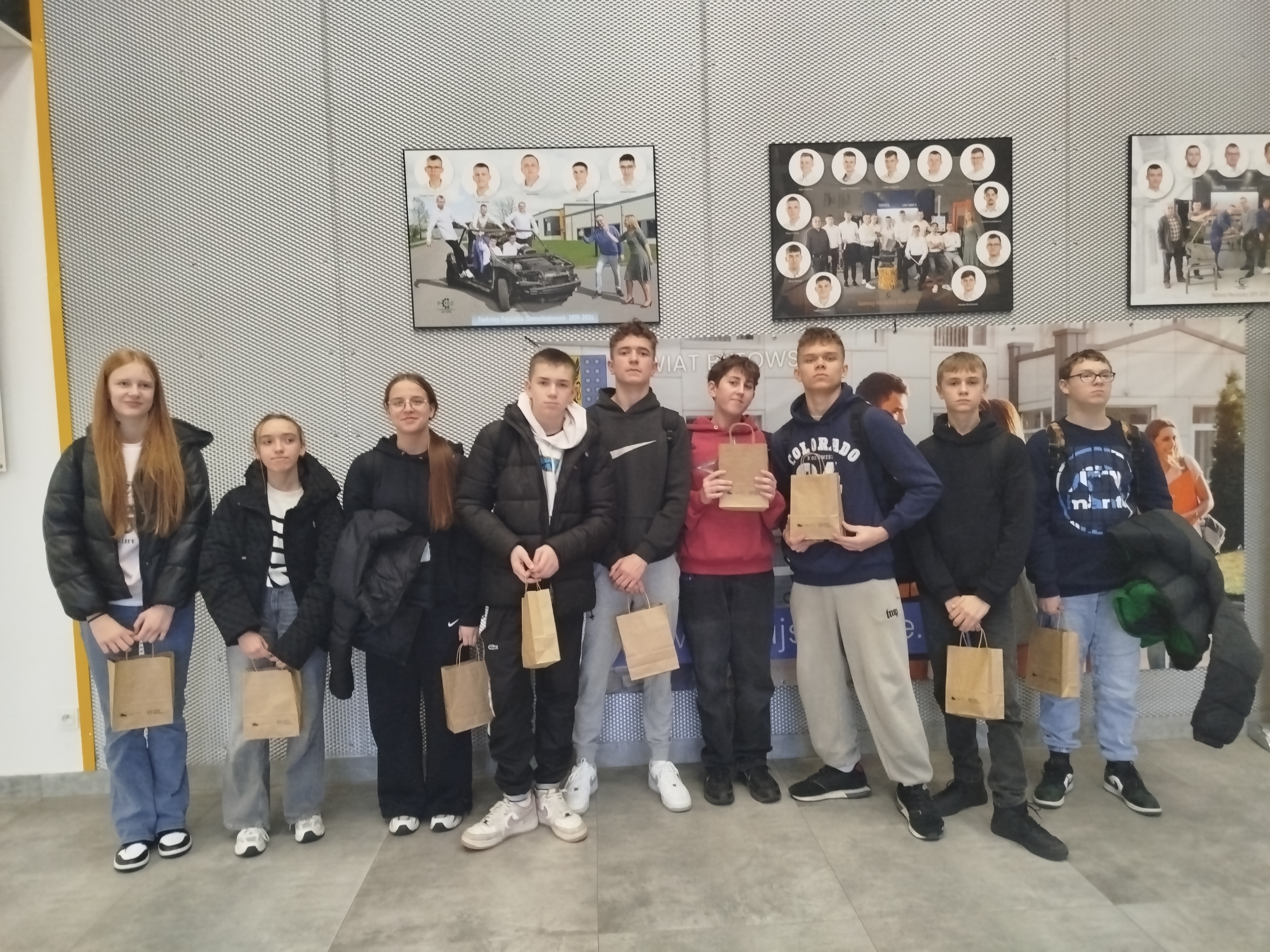 Nasza klasa ósma z II miejscem w konkursie podczas Pomorskiego Dnia Przedsiębior...