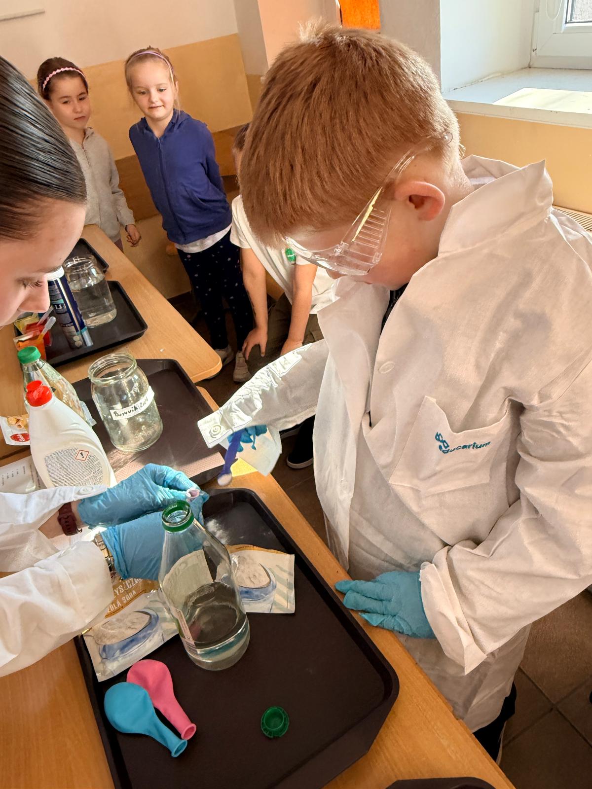 Otwarta pracownia biologiczno-chemiczna